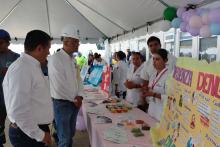 Estudiantes del CUCostaSur impulsan la prevención en la Primera Feria de Seguridad y Salud en el Trabajo del Ingenio Melchor Ocampo