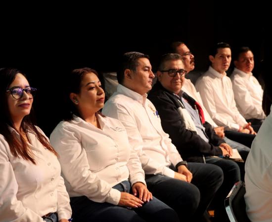 CUCostaSur da la bienvenida a estudiantes con un 100% de admisión y programas de excelencia académica