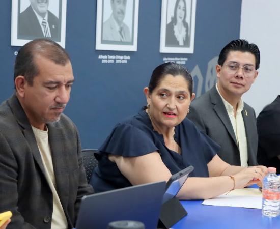 Coordinación General de Control Escolar de la Universidad de Guadalajara visita el CUCostaSur para optimizar el proceso de titulación