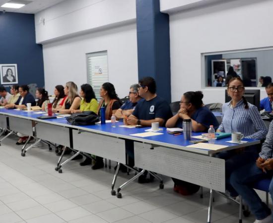 Coordinación General de Control Escolar de la Universidad de Guadalajara visita el CUCostaSur para optimizar el proceso de titulación