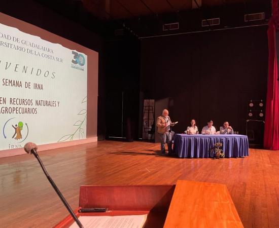 Egresados, estudiantes y especialistas dan vida a la XIX Semana IRNA