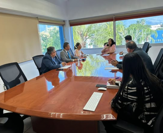 El programa educativo de TSU en Electrónica y Mecánica Automotriz recibe visita del organismo acreditador CACEI