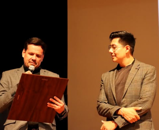 Acreditación de la carrera de Ingeniería de Procesos y Comercio Internacional