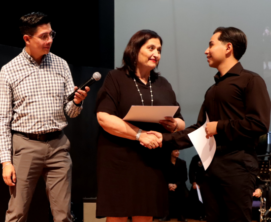 “100 años de pensar y trabajar”: un cierre inolvidable de la Semana Cultural con la Big Band de Jazz del CUCostaSur