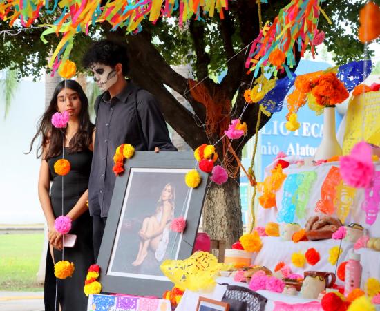 Tradición, creatividad y memoria: así se vivió el Concurso de Altares en el CUCostaSur