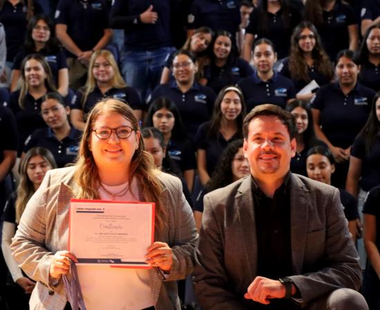 “Emprender sin miedo”: inspiración y estrategia en la Cátedra Inaugural del CU Costa Sur