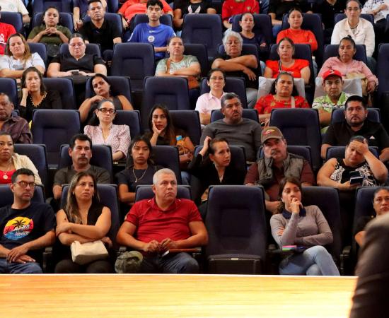 CUCostaSur fortalece el vínculo con familias de estudiantes de nuevo ingreso