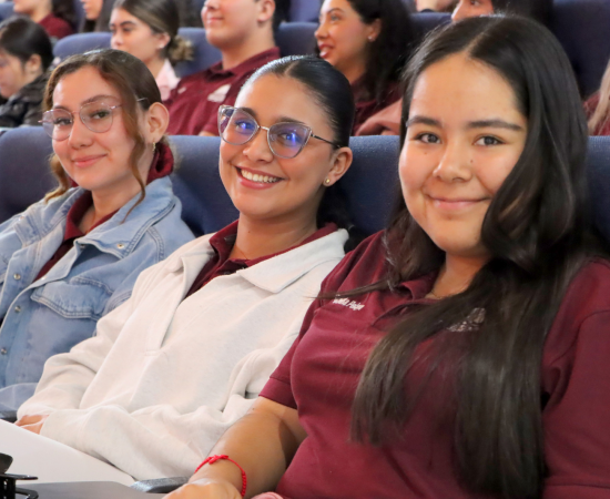CUCostaSur celebra el Día de las y los Nutriólogos con Cátedra Inaugural y entrega de acreditación a la Licenciatura en Nutrición