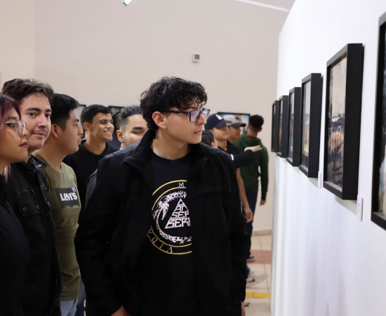 Inauguran la exposición fotográfica “Coordenadas. Imagen, identidad y pertenencia” en el Centro Cultural José Atanasio Monroy