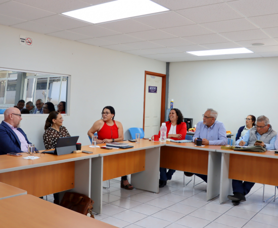 CUCostaSur fortalece lazos internacionales con la Universidad del Fraser Valley de Canadá