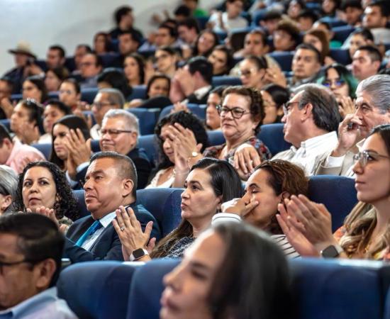 Rectora de CUCostaSur destaca carrera de Medicina, Vacunación y Comedor Universitario en su cuarto Informe de Actividades.