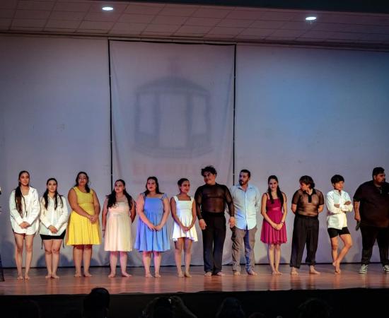 “La Calle” llenó de arte y emoción el escenario de El Grullo