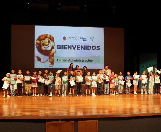 Celebran Día del niño con festejo en el Aula Magna del Centro Cultural José Atanasio Monroy del CU