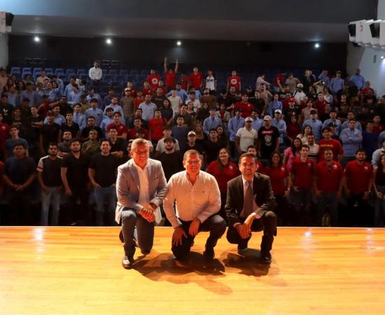 Ingeniería que transforma: estudiantes del CUCostaSur fortalecen su formación profesional