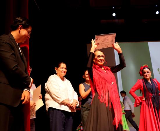 La danza unió fronteras en una noche de tradición y pasión en CUCostaSur
