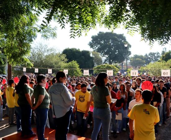 Más de mil aspirantes inician su camino universitario: CUCostaSur vive una jornada histórica de admisión