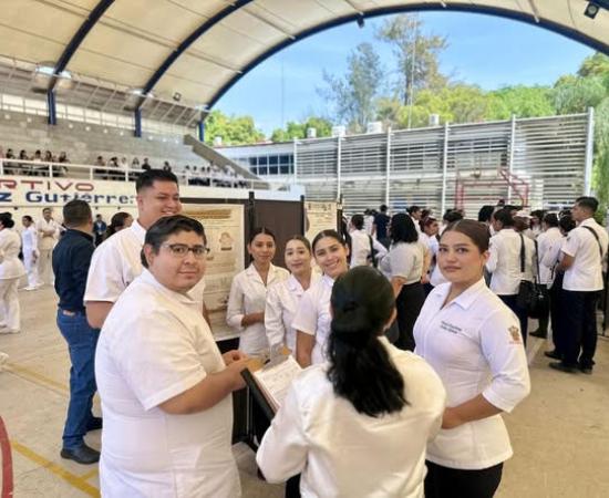 Investigación estudiantil fortalece la formación en salud y nutrición en CU Costa Sur 