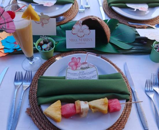 Estudiantes de Turismo del CU Costa Sur ponen en práctica su talento gastronómico y creativo con "Verano Tiki"