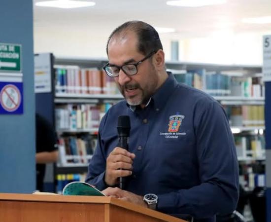 Comunidad universitaria participa en Lectura en Voz Alta durante la Jornada Nacional de Maratón por la Lectura