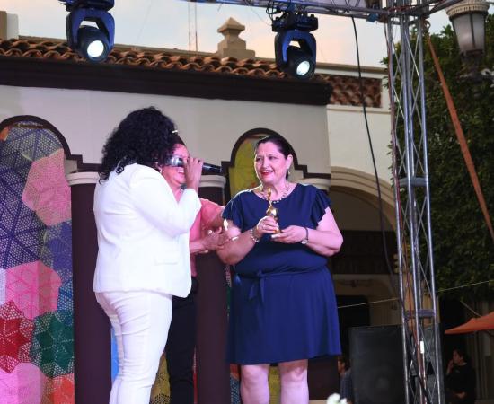Reconocen trayectoria de la Rectora del CU Costa Sur
