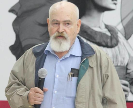 Enrique Jardel Peláez, Investigador del CUCostaSur, reconocido a nombre de quienes investigan el manejo del fuego