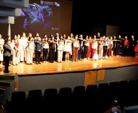 44 egresadas y egresados de Contaduría Pública culminan una etapa que abre nuevas oportunidades