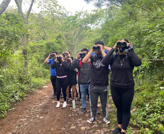 Estudiantes de Contaduría Pública fortalecen su formación con una experiencia en contacto con la naturaleza