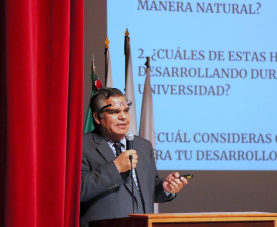 Ingeniería que transforma: estudiantes conocen los retos de la manufactura y la innovación