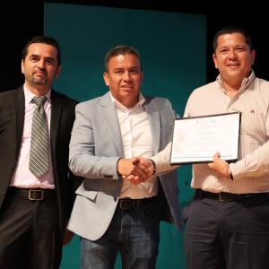 Ingeniería que transforma: estudiantes del CUCostaSur fortalecen su formación profesional