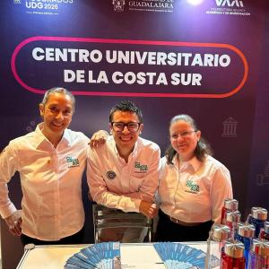 CUCostaSur llevo su talento de posgrado a Expo Posgrados UDG 2026